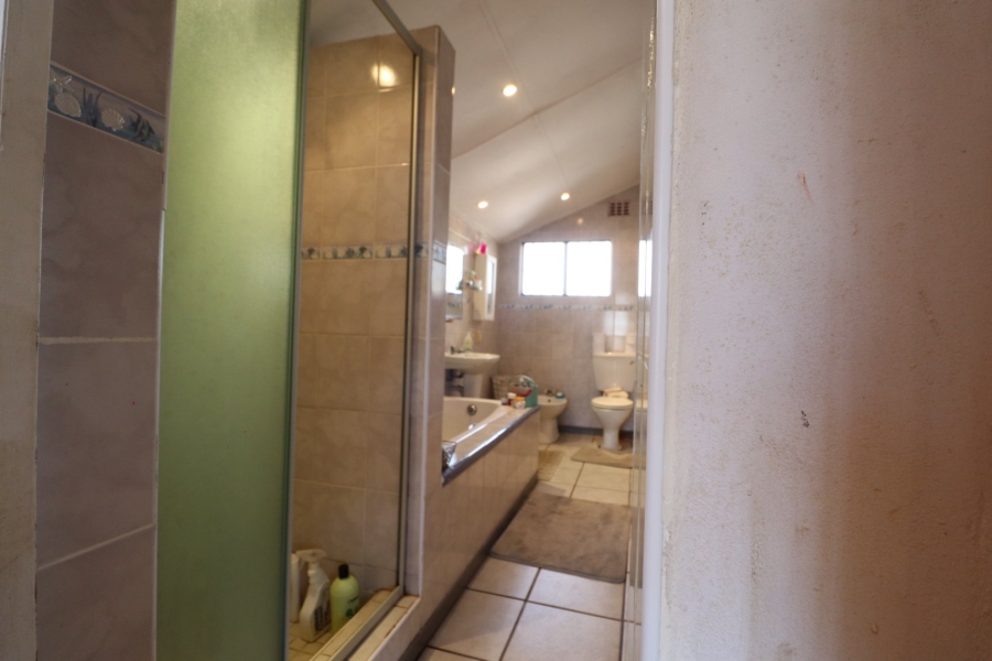 3 Bedroom Property for Sale in Kabega Park Eastern Cape